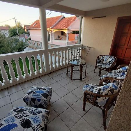Plavi Apartman Airport Belgrad Exterior foto